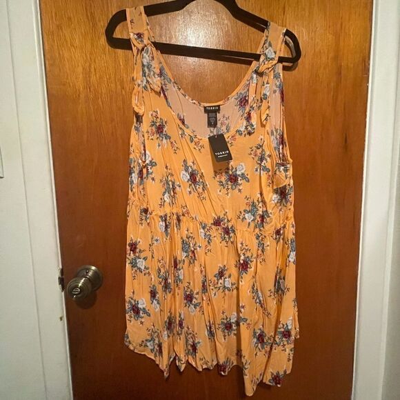 torrid Tops - Tropical Floral Tank 